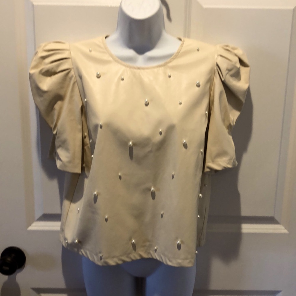 Leather look puff sleeves size Medium top. Y’all this too cute.